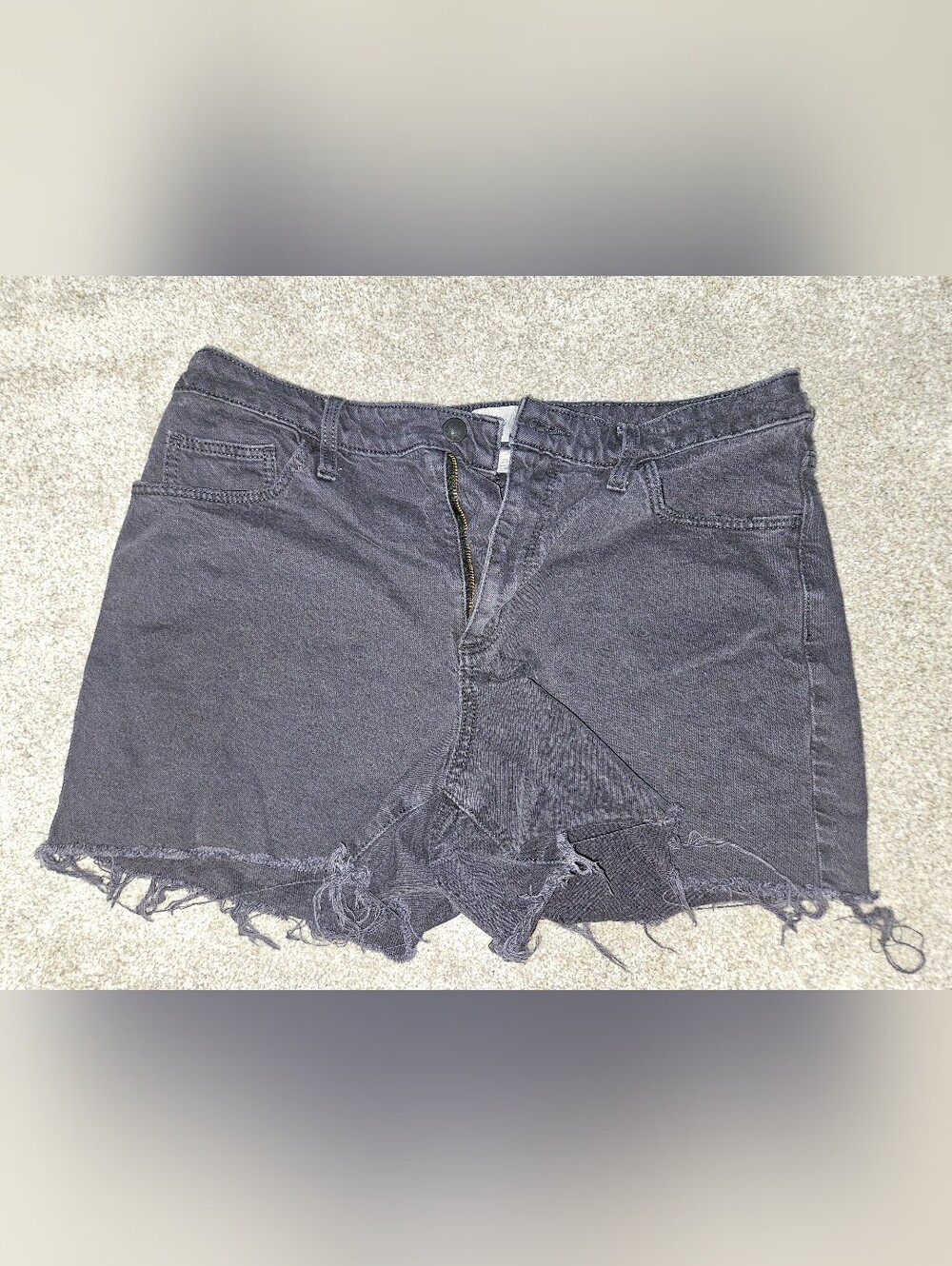 Universal Thread Women's Distressed Charcoal Jean Shorts